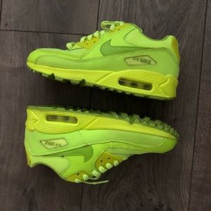Neon yellow air max, size 6.5 women’s